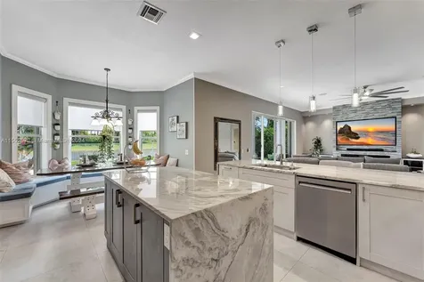809 Regal Cove Road Weston FL 33327