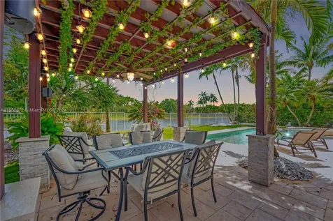 809 Regal Cove Road Weston FL 33327