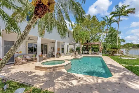 809 Regal Cove Road Weston FL 33327