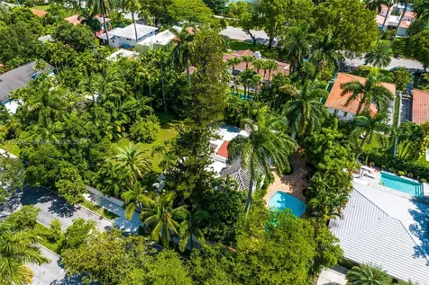 634 NE 56th Street Miami FL 33137