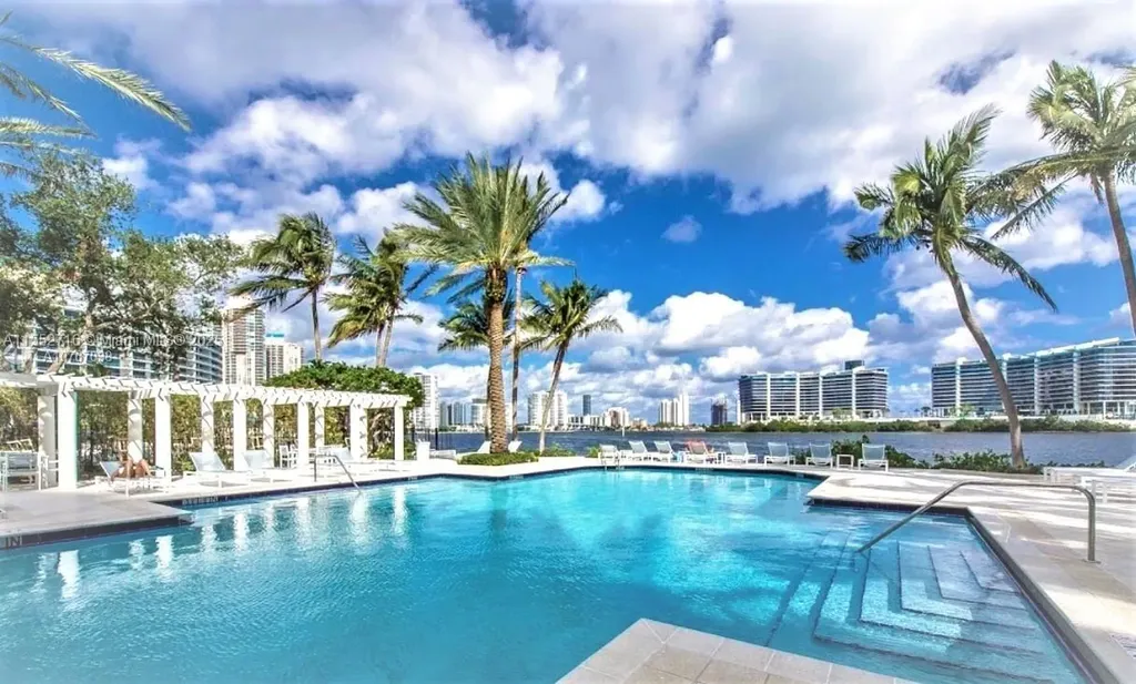 3255 NE 184th Street Aventura FL 33160
