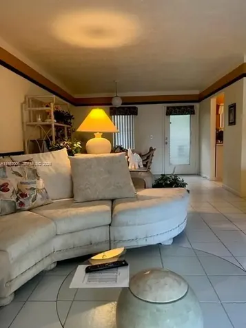 2871 Somerset Drive Lauderdale Lakes FL 33311