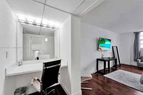 19370 Collins Avenue Sunny Isles Beach FL 33160