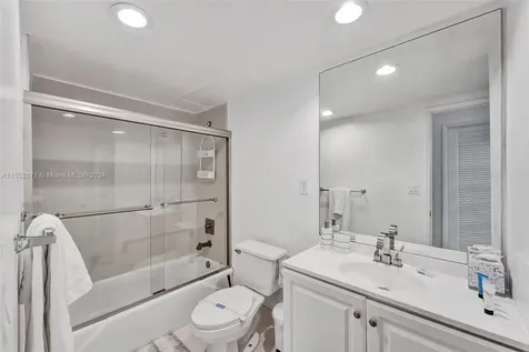 19370 Collins Avenue Sunny Isles Beach FL 33160