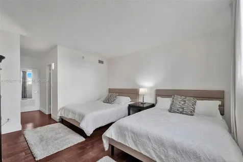 19370 Collins Avenue Sunny Isles Beach FL 33160