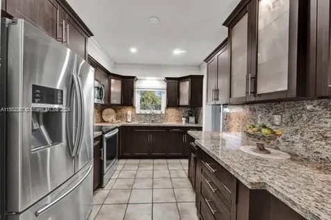 7581 SW 57th Terrace Miami FL 33143