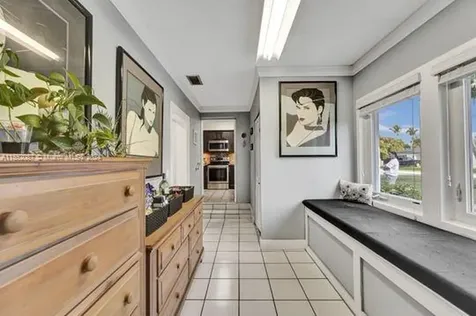 7581 SW 57th Terrace Miami FL 33143