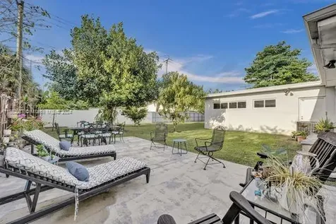 7581 SW 57th Terrace Miami FL 33143