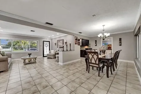 7581 SW 57th Terrace Miami FL 33143