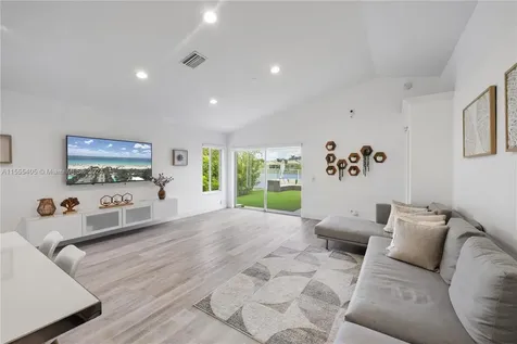 754 San Remo Drive Weston FL 33326