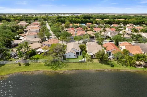 754 San Remo Drive Weston FL 33326