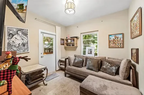3440 N Meridian Avenue Miami Beach FL 33140
