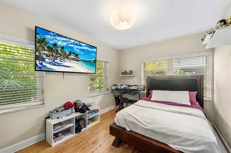 3440 N Meridian Avenue Miami Beach FL 33140