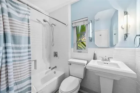 3440 N Meridian Avenue Miami Beach FL 33140