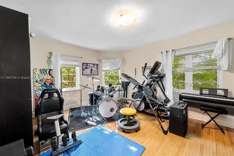3440 N Meridian Avenue Miami Beach FL 33140