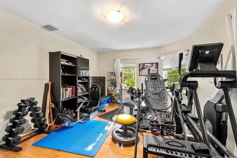 3440 N Meridian Avenue Miami Beach FL 33140