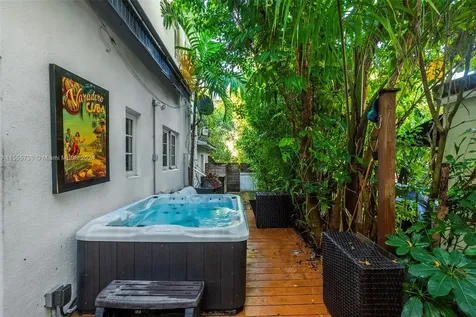 3440 N Meridian Avenue Miami Beach FL 33140