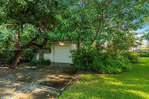 3440 N Meridian Avenue Miami Beach FL 33140