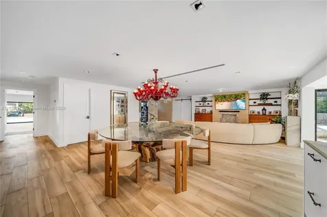 6000 SW 24th Street Miami FL 33142