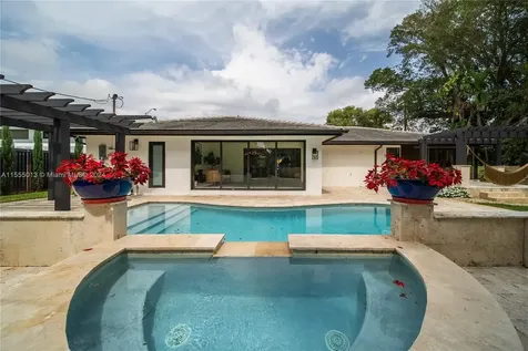 6000 SW 24th Street Miami FL 33142