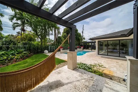 6000 SW 24th Street Miami FL 33142