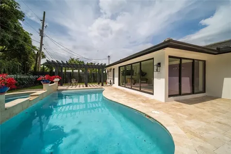 6000 SW 24th Street Miami FL 33142