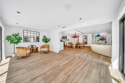 6000 SW 24th Street Miami FL 33142