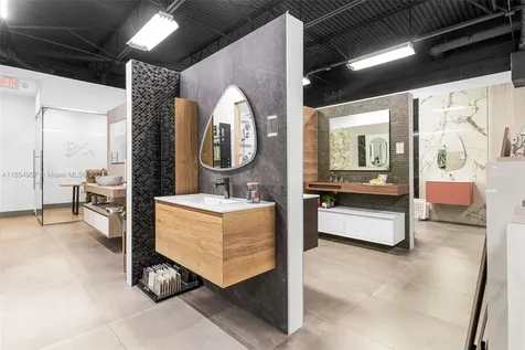 Bath Vanities/accessories And Flooring Doral FL 33122