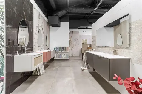 Bath Vanities/accessories And Flooring Doral FL 33122