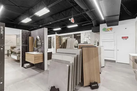 Bath Vanities/accessories And Flooring Doral FL 33122