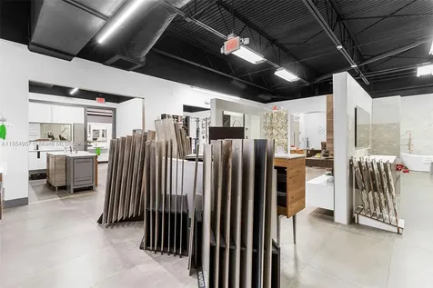 Bath Vanities/accessories And Flooring Doral FL 33122