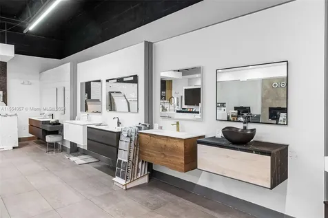 Bath Vanities/accessories And Flooring Doral FL 33122