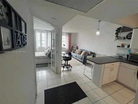 100 Lincoln Road Miami Beach FL 33139