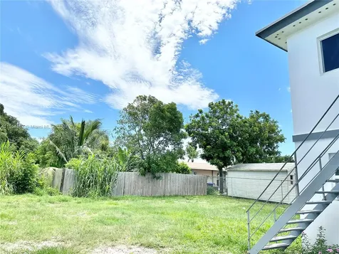 3730 S Avenue S Riviera Beach FL 33404
