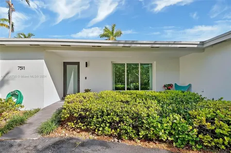 7511 SW 172nd Street Palmetto Bay FL 33157