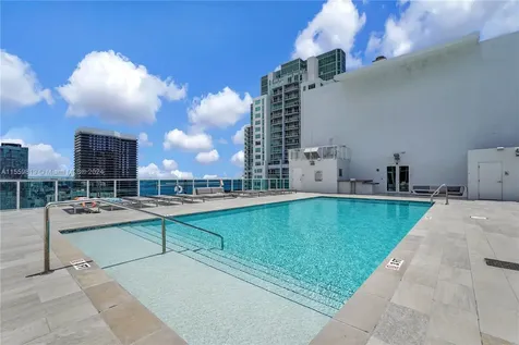 133 NE 2nd Avenue Miami FL 33132