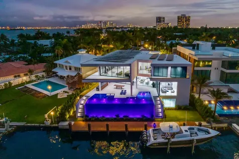1133 Belle Meade Island Drive Miami FL 33138