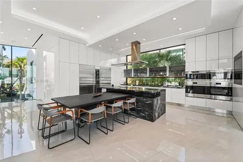 1133 Belle Meade Island Drive Miami FL 33138