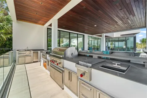 1133 Belle Meade Island Drive Miami FL 33138