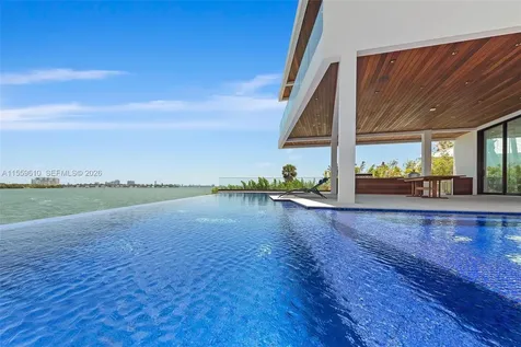 1133 Belle Meade Island Drive Miami FL 33138