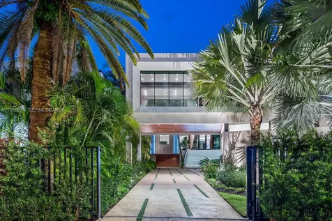 1133 Belle Meade Island Drive Miami FL 33138