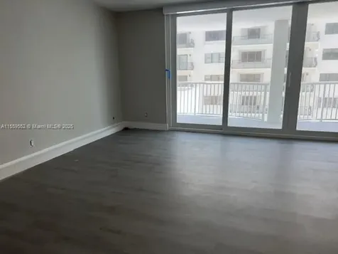 5401 Collins Avenue Miami Beach FL 33140