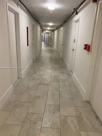 6039 Collins Avenue Miami Beach FL 33140