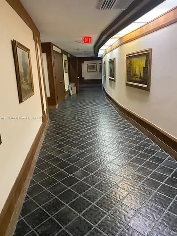 6039 Collins Avenue Miami Beach FL 33140