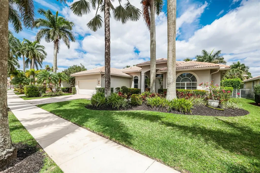 1611 Victoria Pointe Lane Weston FL 33327