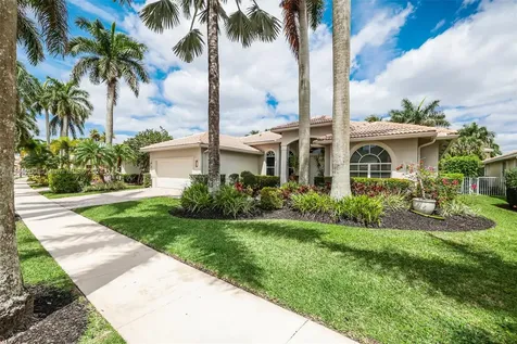 1611 Victoria Pointe Lane Weston FL 33327