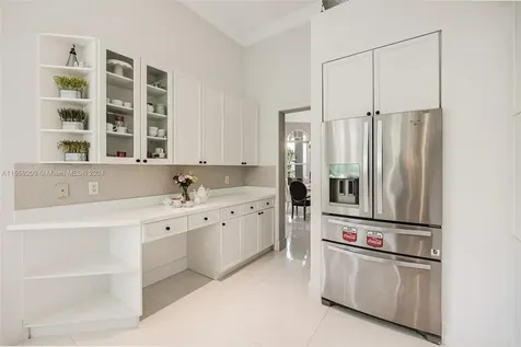 1611 Victoria Pointe Lane Weston FL 33327