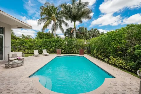 1611 Victoria Pointe Lane Weston FL 33327