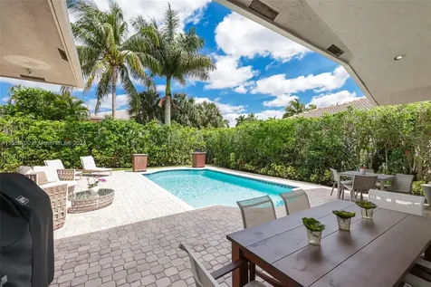 1611 Victoria Pointe Lane Weston FL 33327
