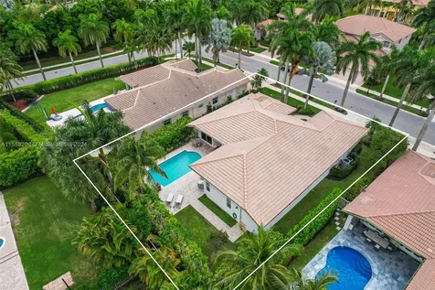 1611 Victoria Pointe Lane Weston FL 33327